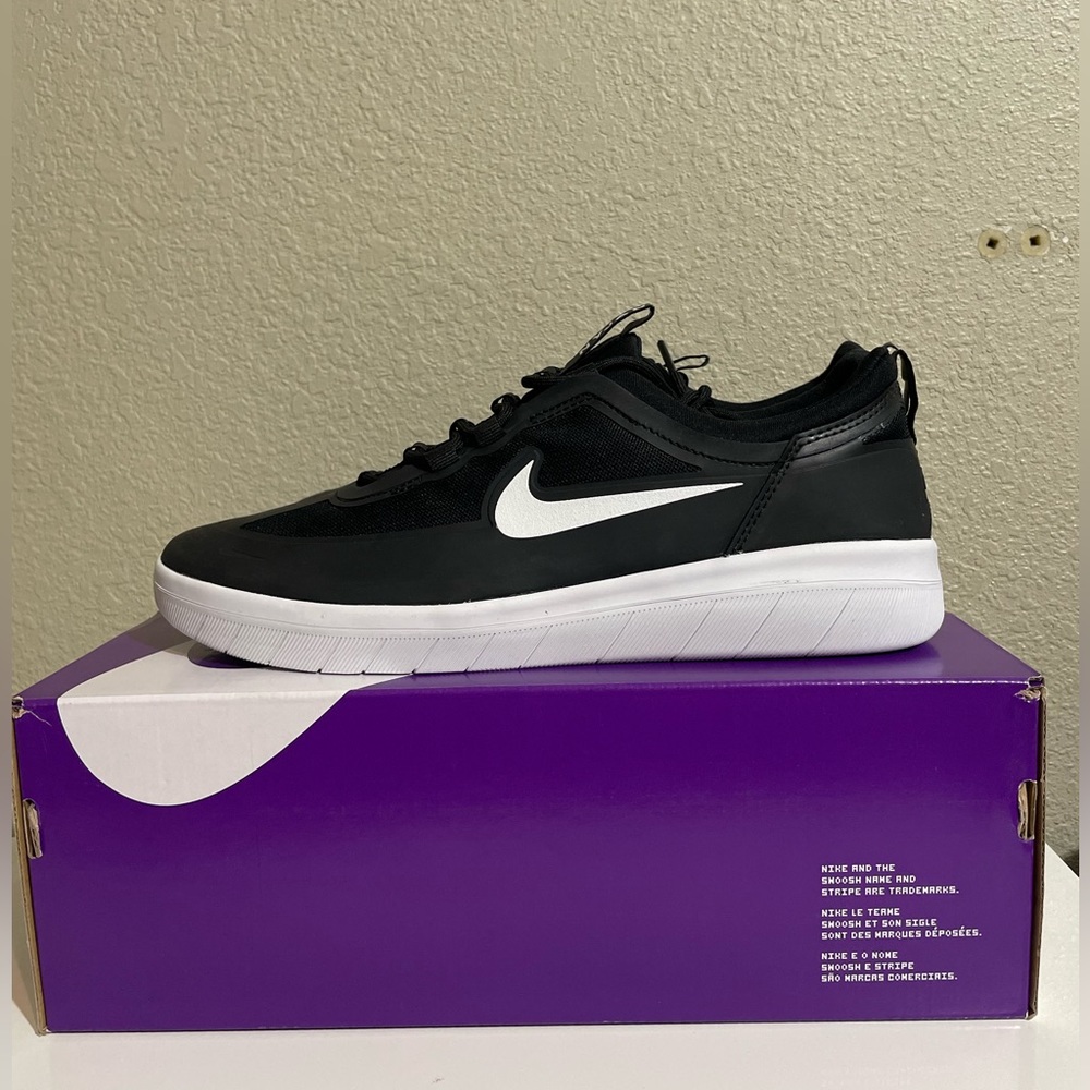 Notice SB Nyjah Free 2 Black/White